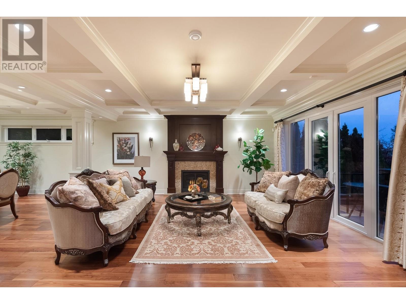 2533 WESTHILL DRIVE
