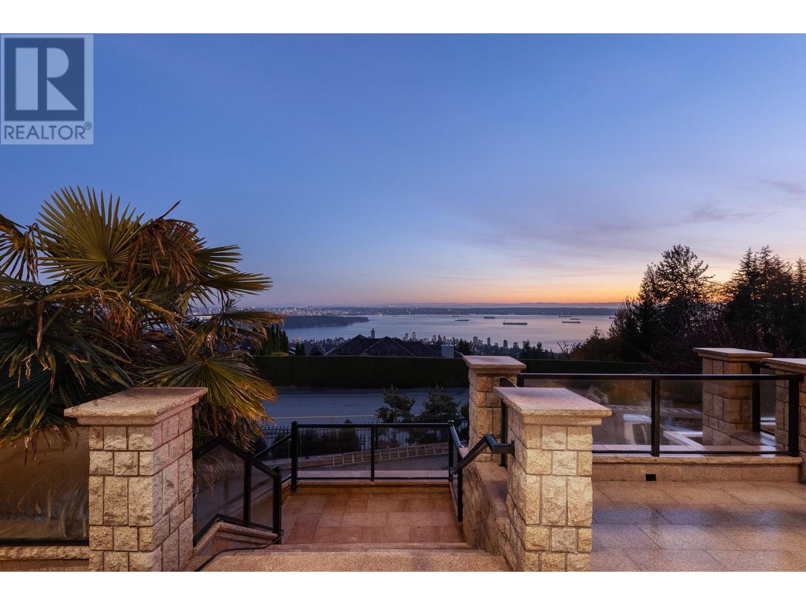 2533 WESTHILL DRIVE