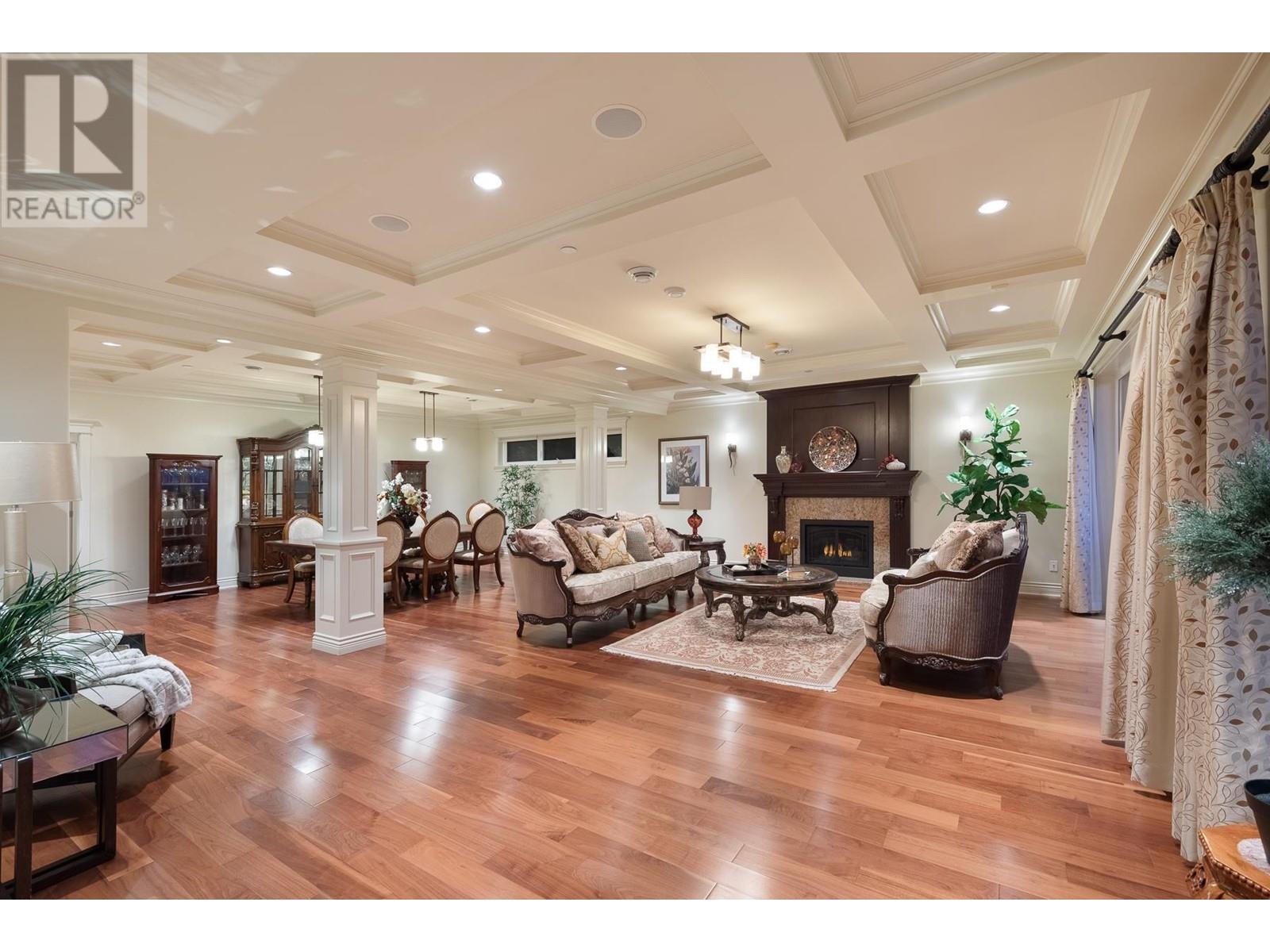 2533 WESTHILL DRIVE