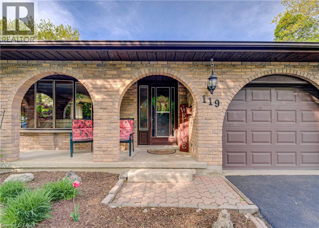 119 MARTINGLEN Crescent