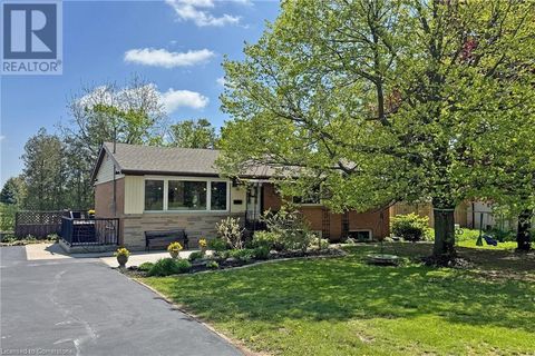 14 ALGONQUIN Avenue Flamborough ON L9H7L2