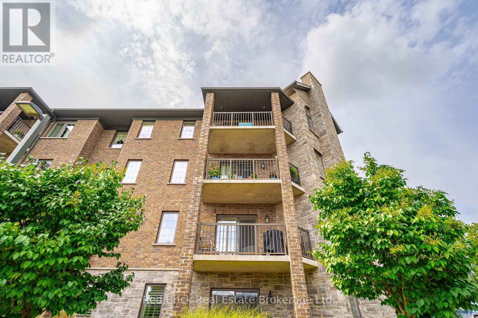 207 - 6492 GERRIE ROAD
