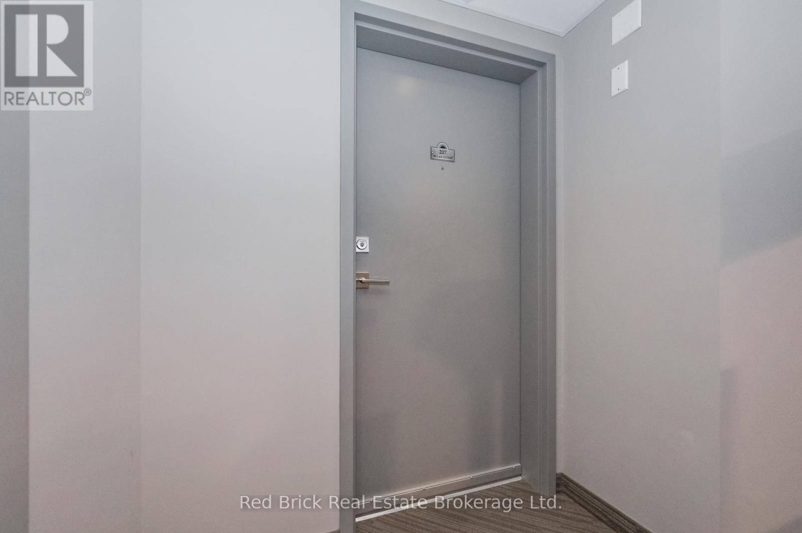 207 - 6492 GERRIE ROAD