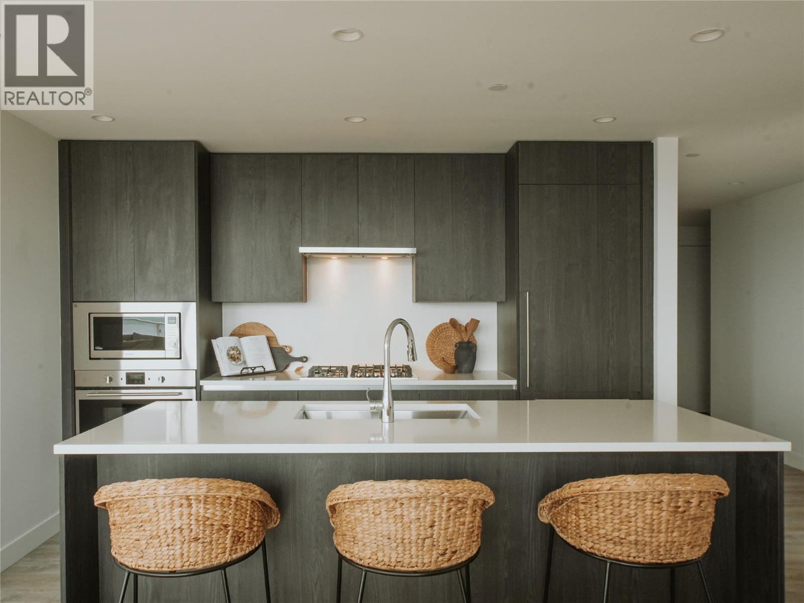 238 Leon Avenue Unit# 1507