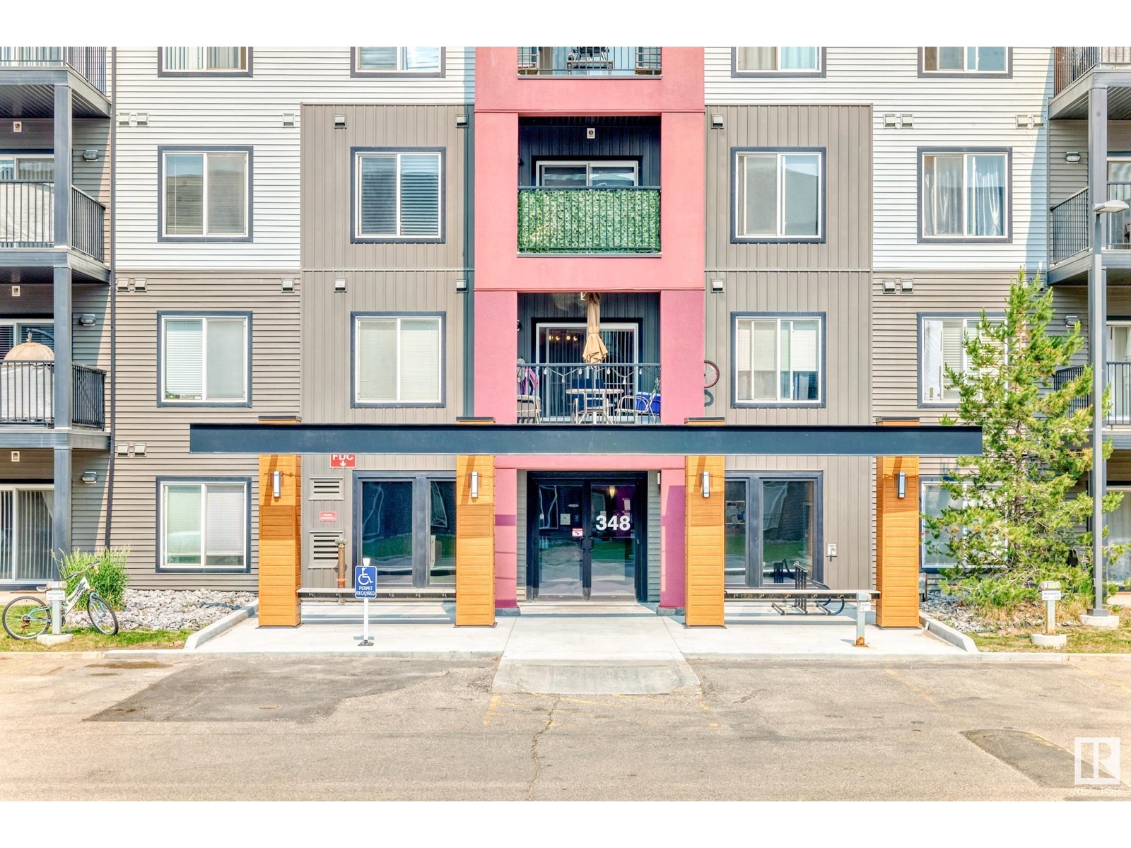 #148 348 WINDERMERE RD NW