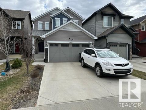 1761 DUMONT CR SW Edmonton AB T6W3V8