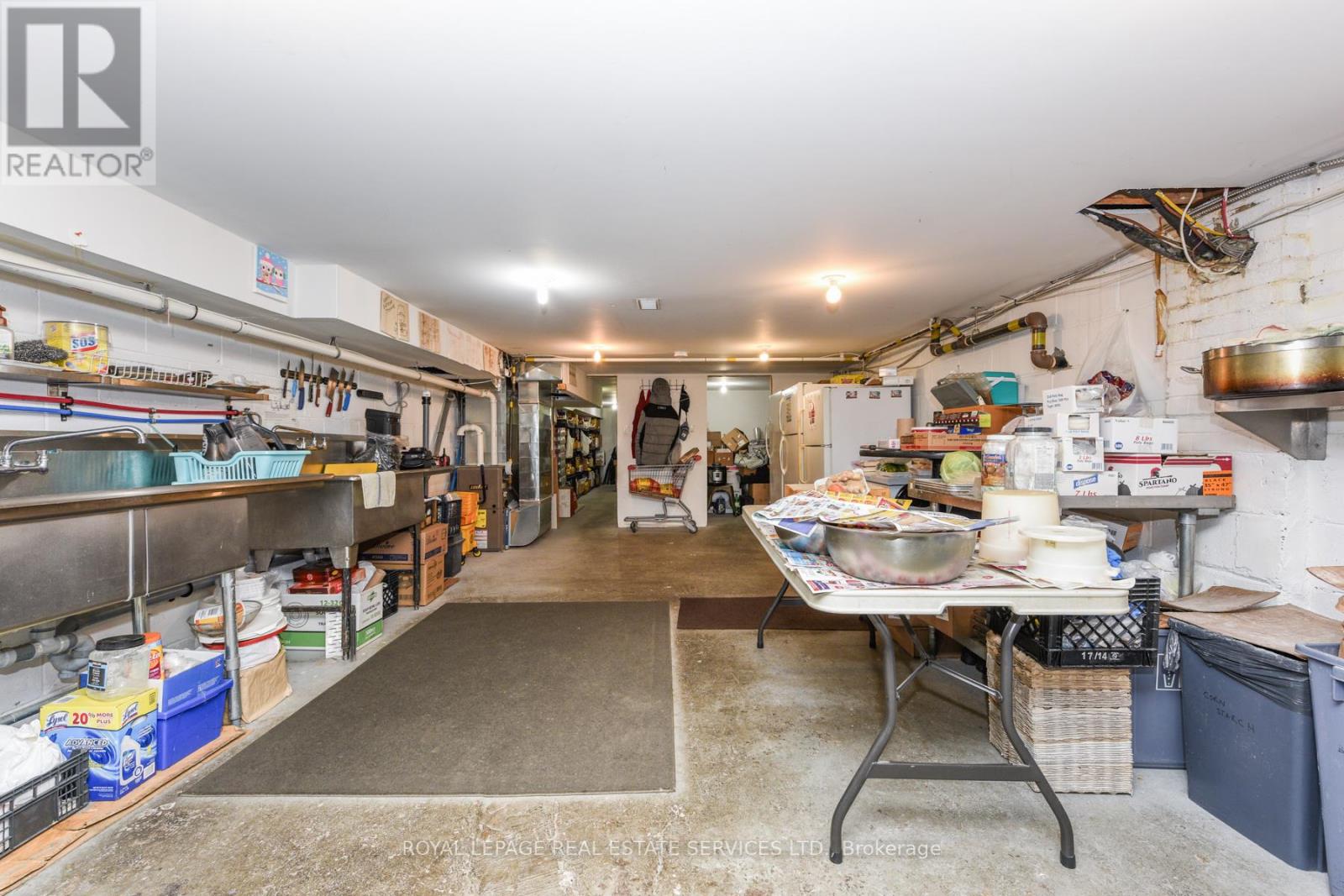 730 LAKESHORE ROAD E