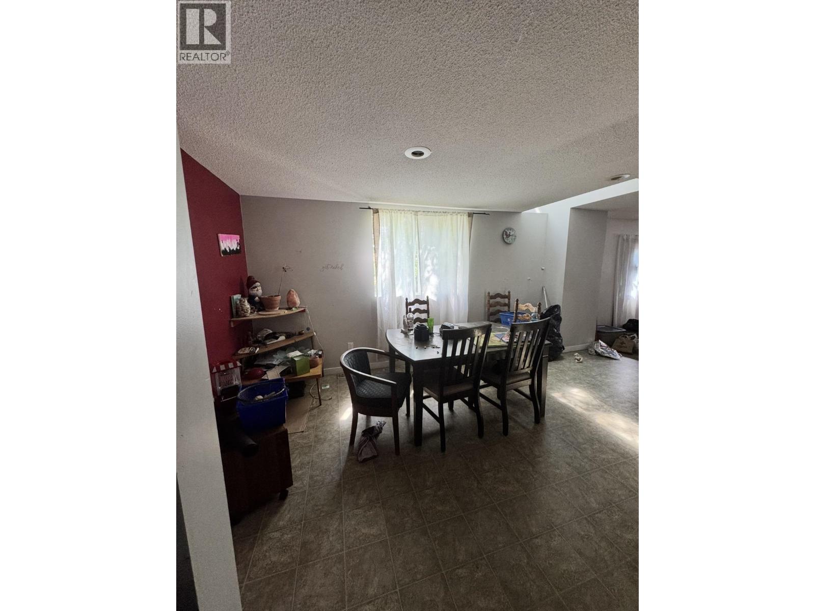 7316 BEAR ROAD