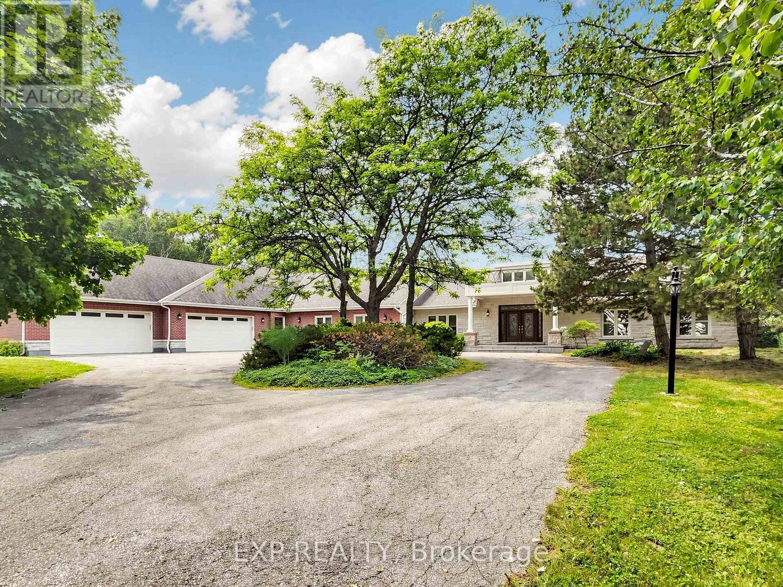 18 MCCOWAN LANE