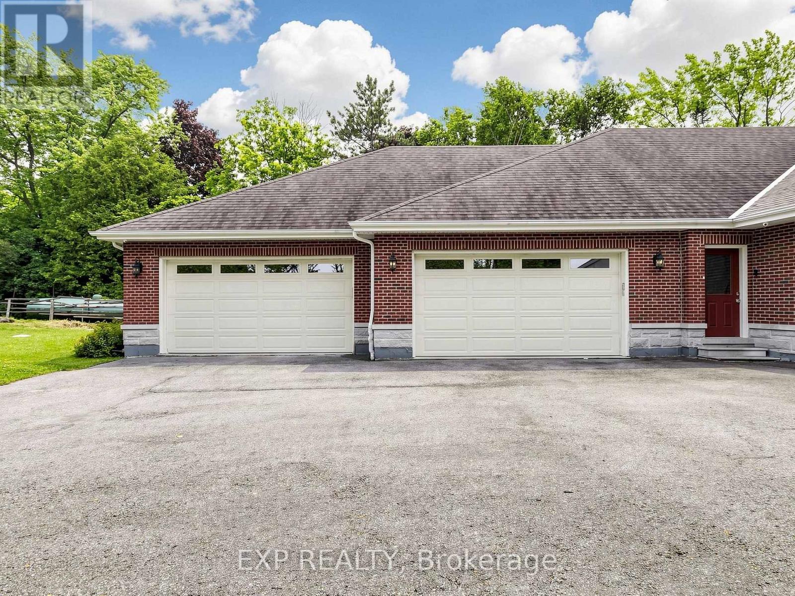 18 MCCOWAN LANE