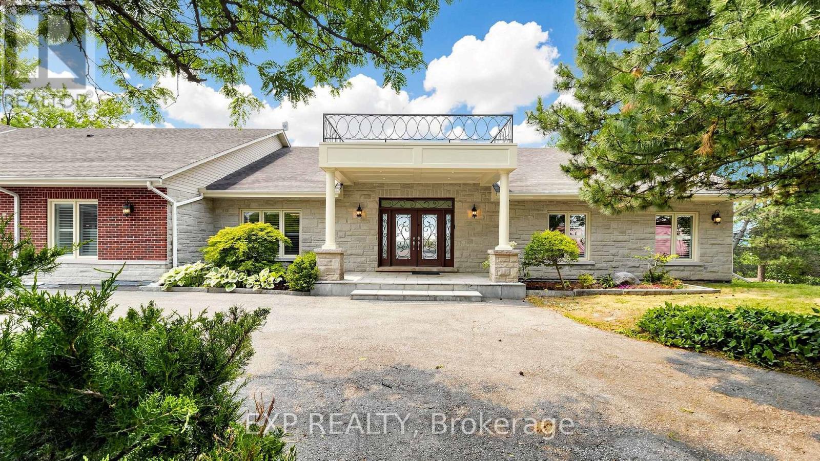 18 MCCOWAN LANE