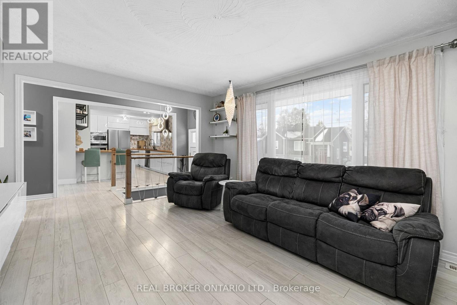 179 WELLINGTON STREET