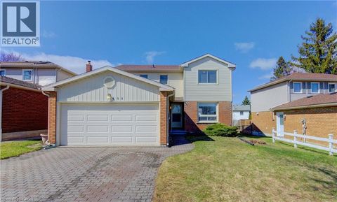 498 THORNDALE Drive Waterloo ON N2T2A2