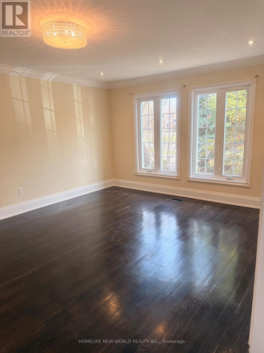 2 GATEWOOD COURT