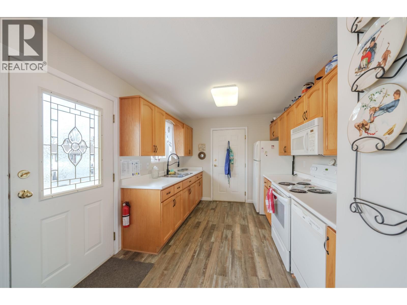 204 8TH STREET