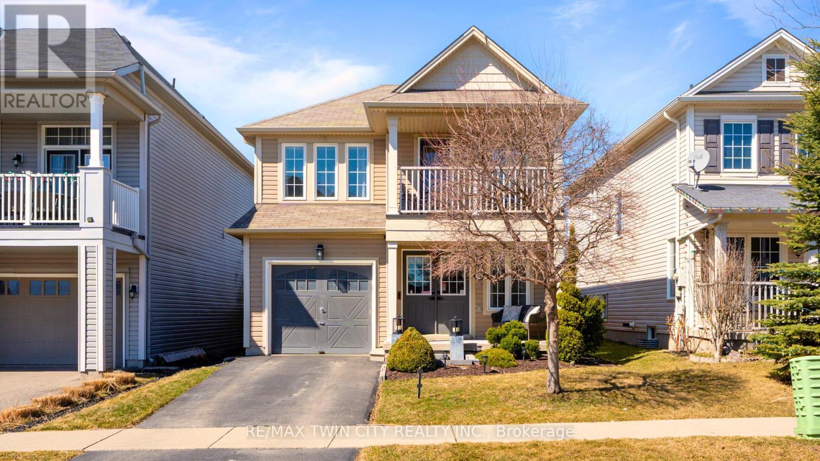 98 LAMBERT CRESCENT