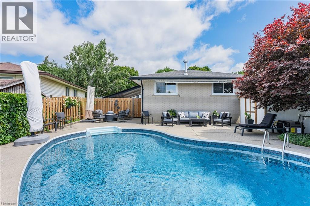107 LAURENTIAN Drive