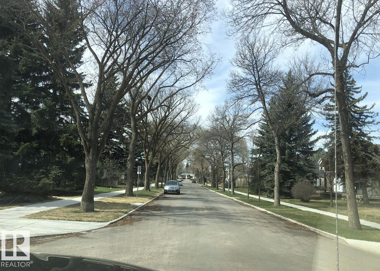 #216 11503 76 AV NW