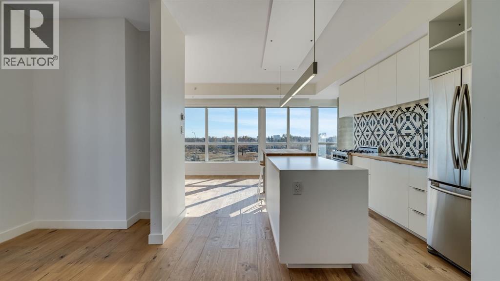 512, 63 Inglewood Park SE