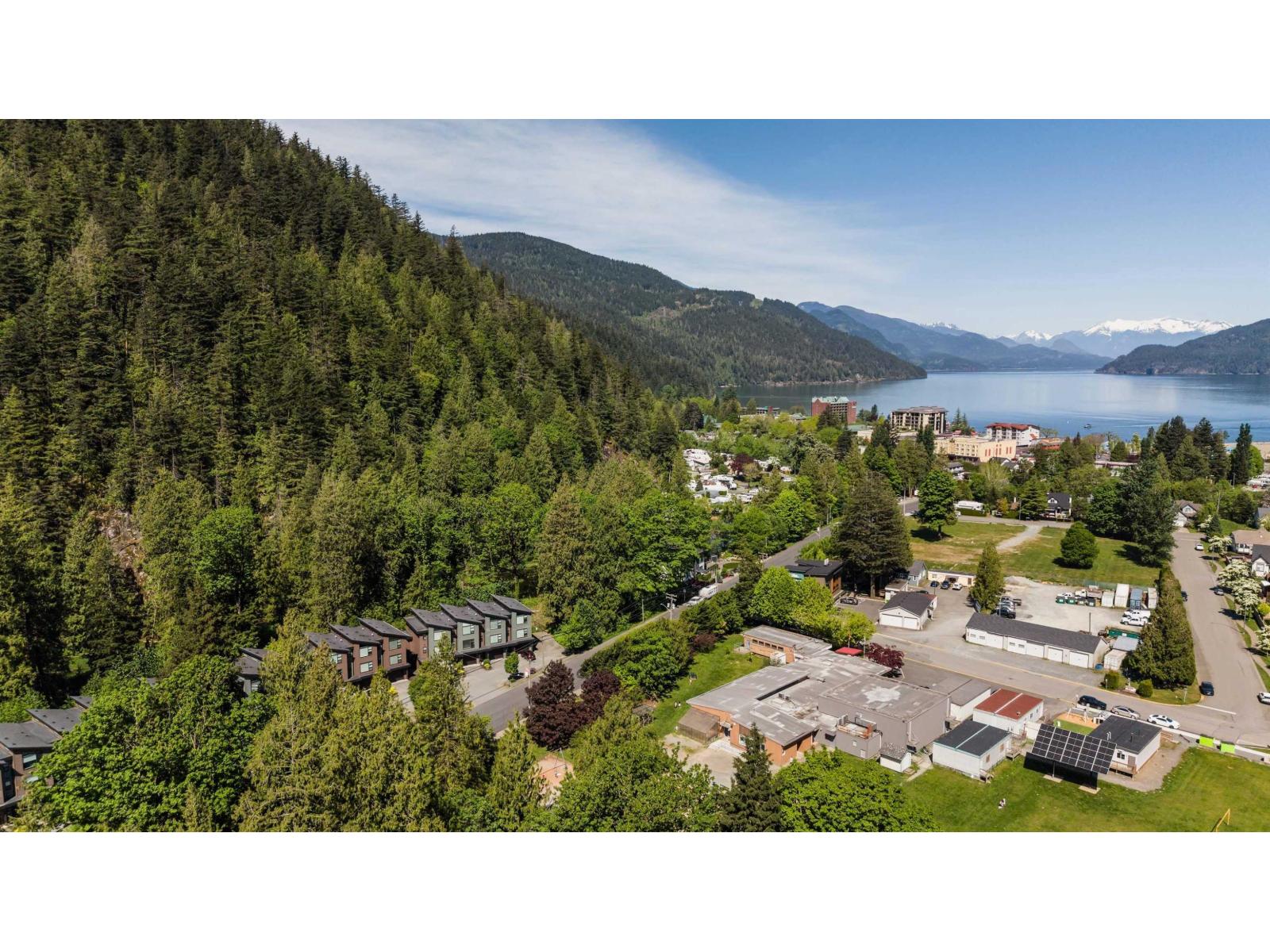 5 520 HOT SPRINGS ROAD|Harrison Hot Springs