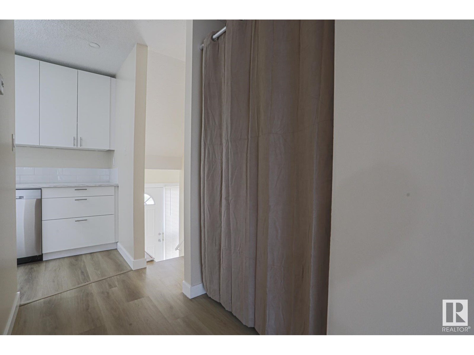 5534 145 AV NW