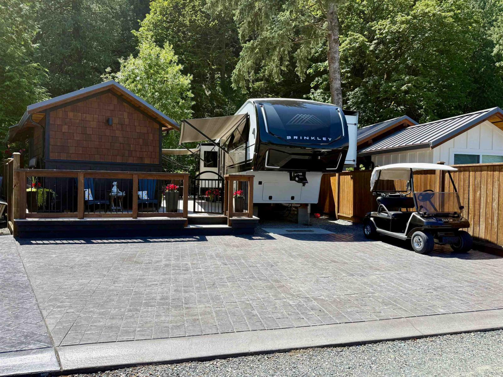 381 720 HOT SPRINGS ROAD|Harrison Hot Springs