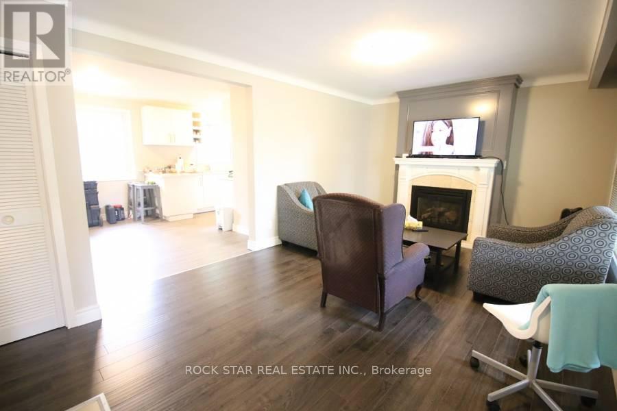 4 HUDSON DRIVE