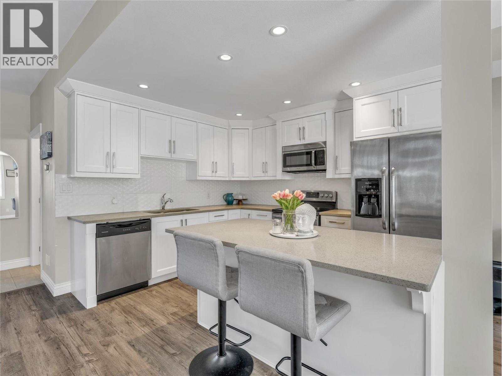 10511 QUINPOOL Road Unit# 103