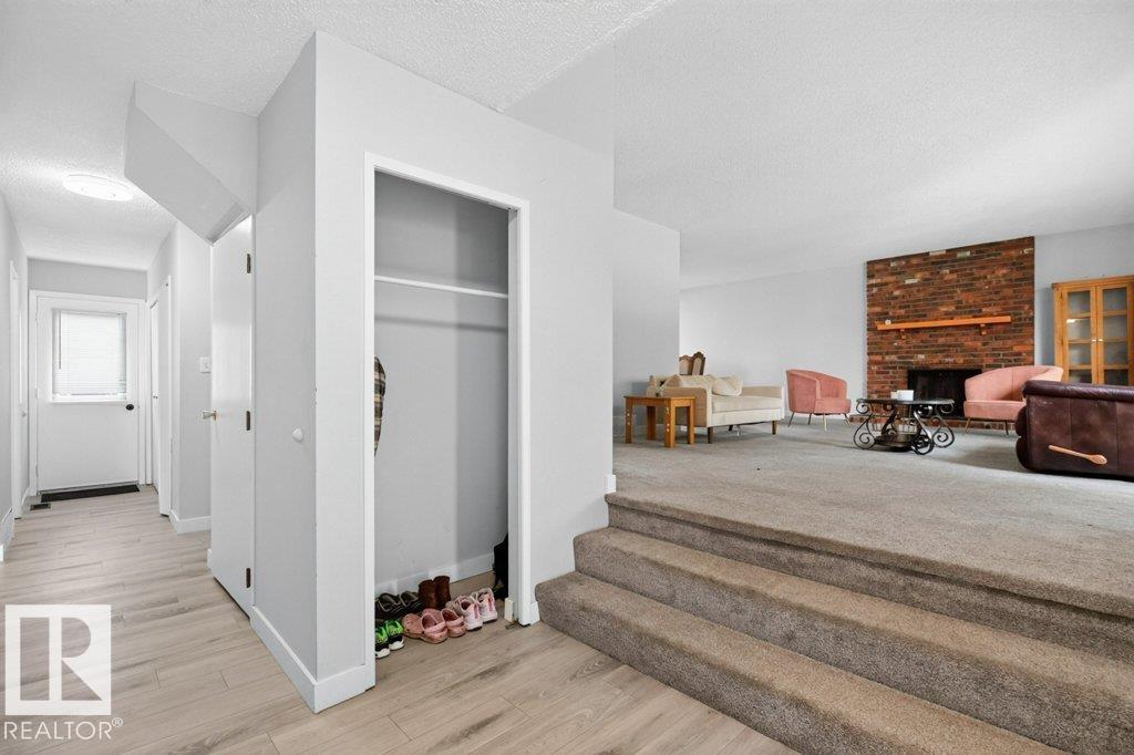3205 104A ST NW
