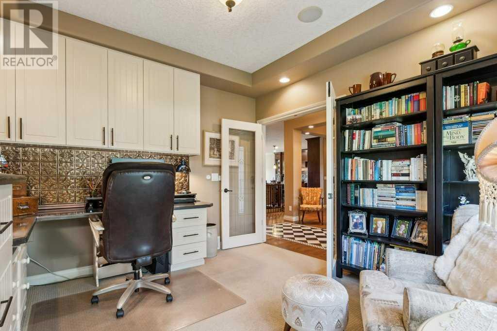 156 Tuscany Ravine Heights NW