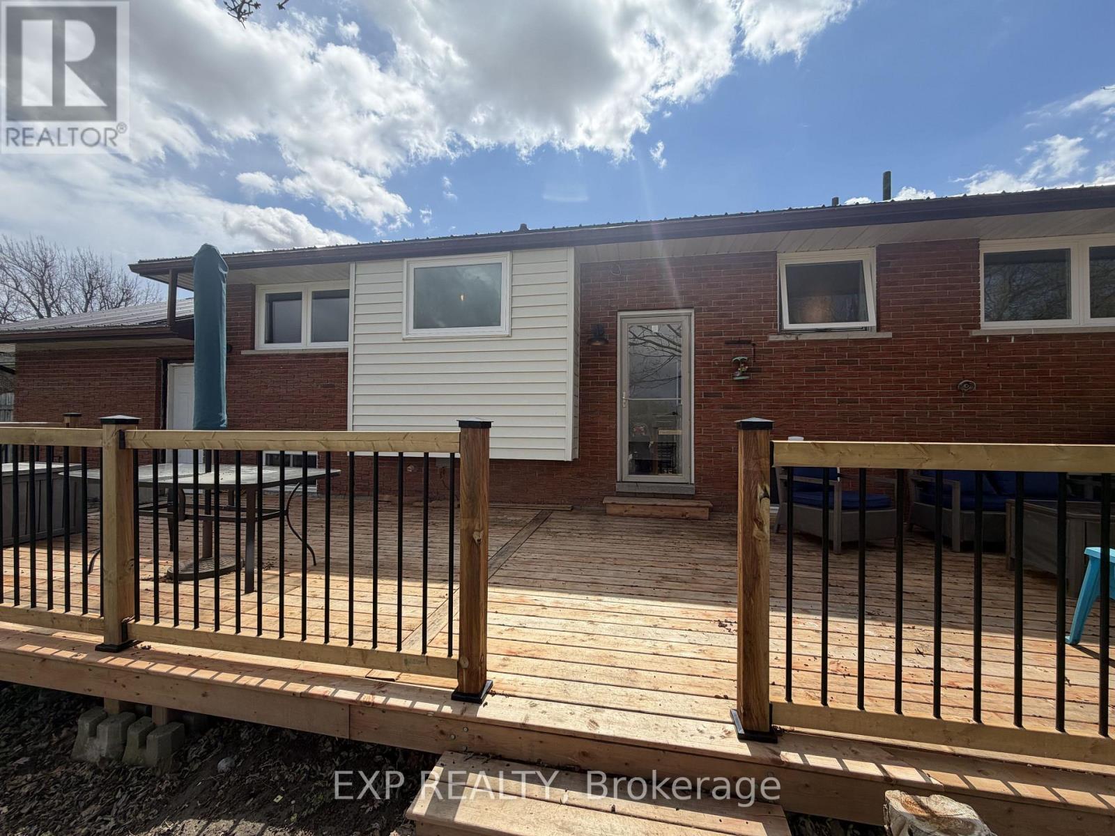 597 GOLD STREET
