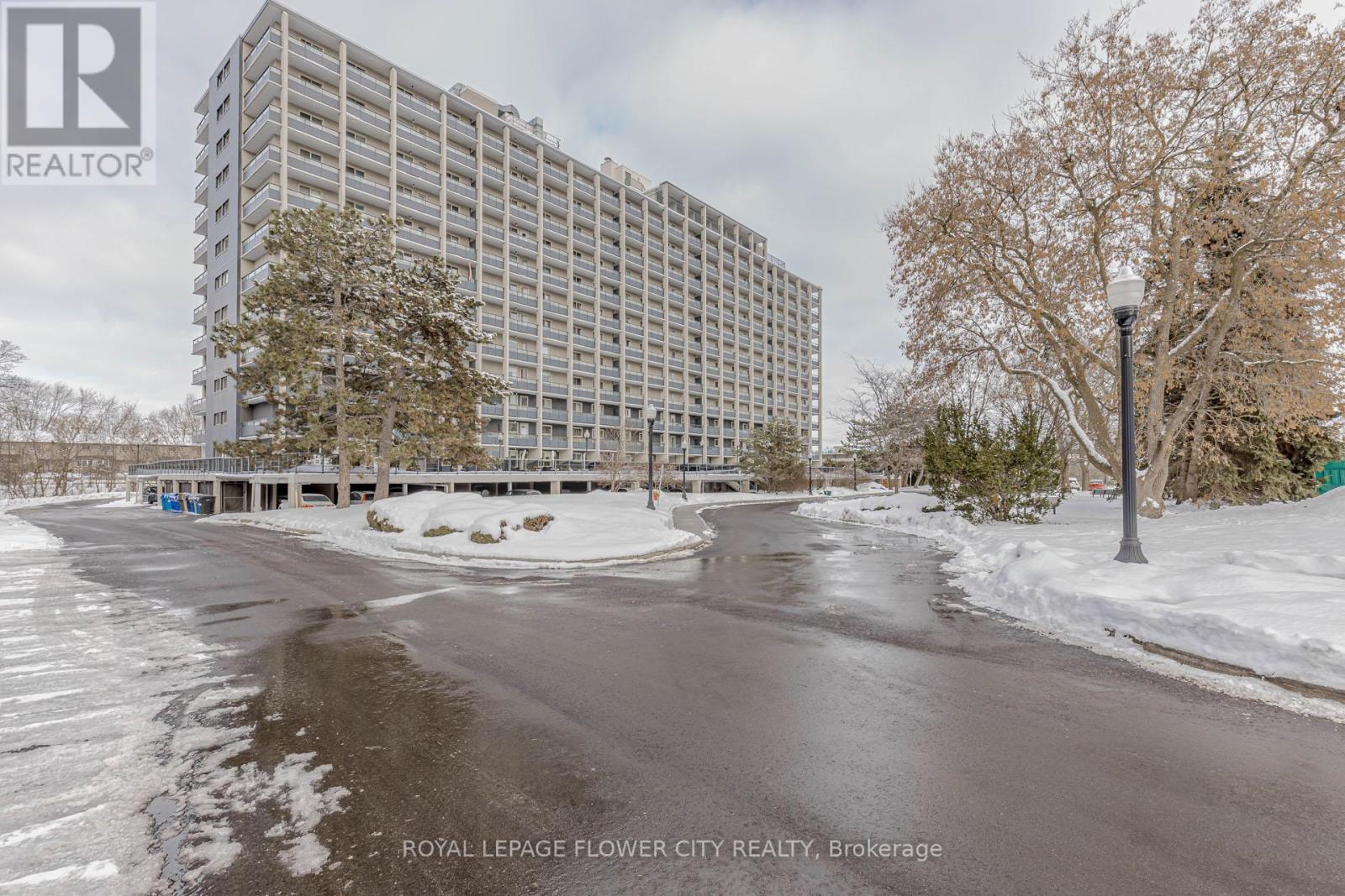 106 - 58 BRIDGEPORT ROAD E