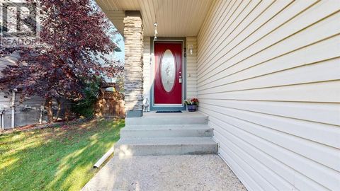 70 Crystalridge Close Okotoks AB T1S1X6