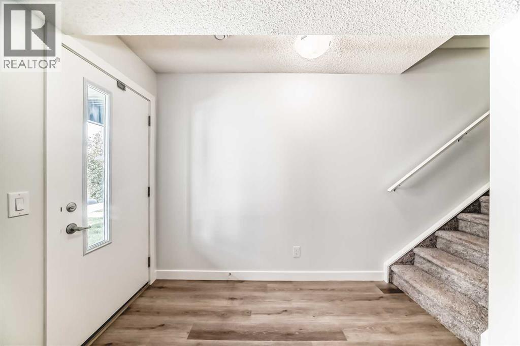 32 Evanscrest Park NW
