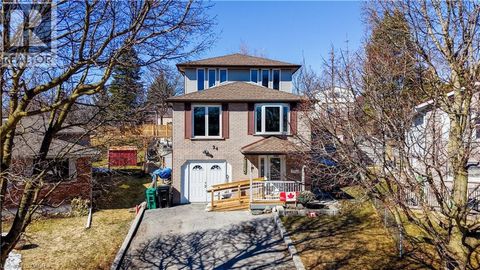 24 FARMINGTON Place Kitchener ON N2P1Y3