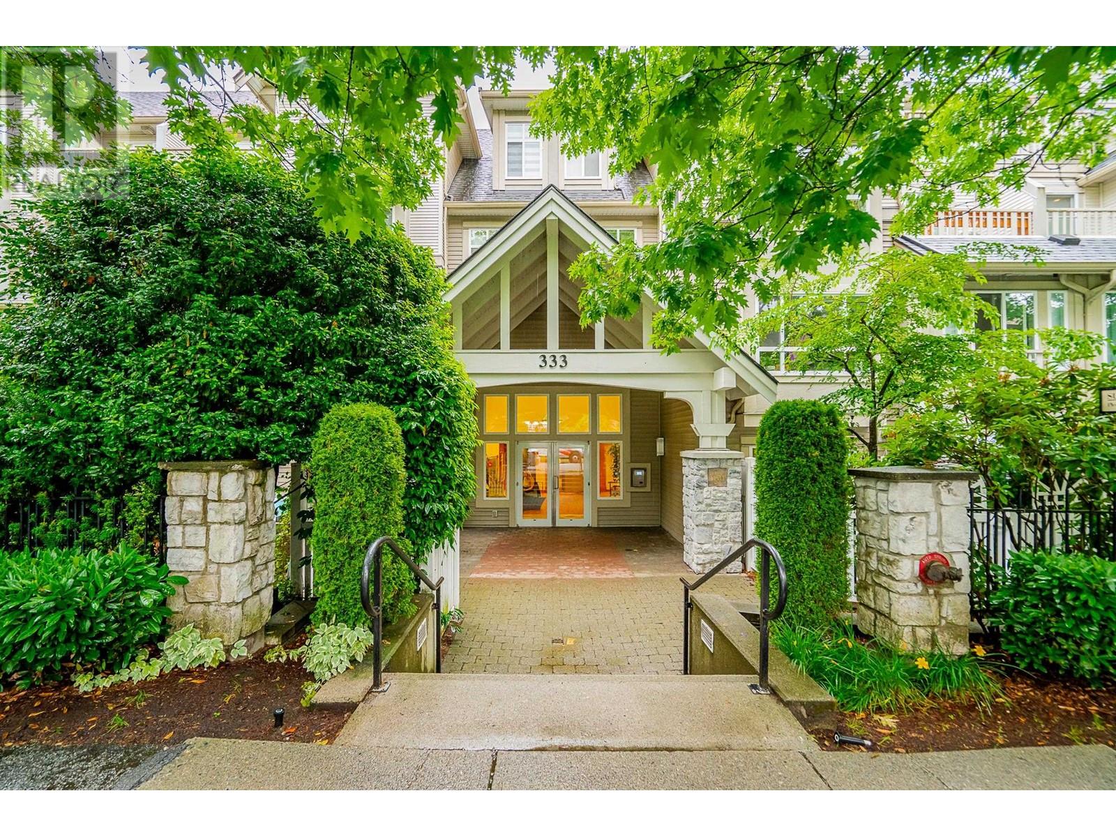 Photo 1 of 26 — 333 East 1ST Street 212, North Vancouver, BC V7L4W9