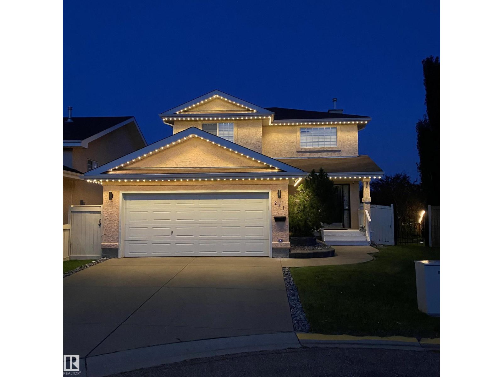 251 RIVER PT NW