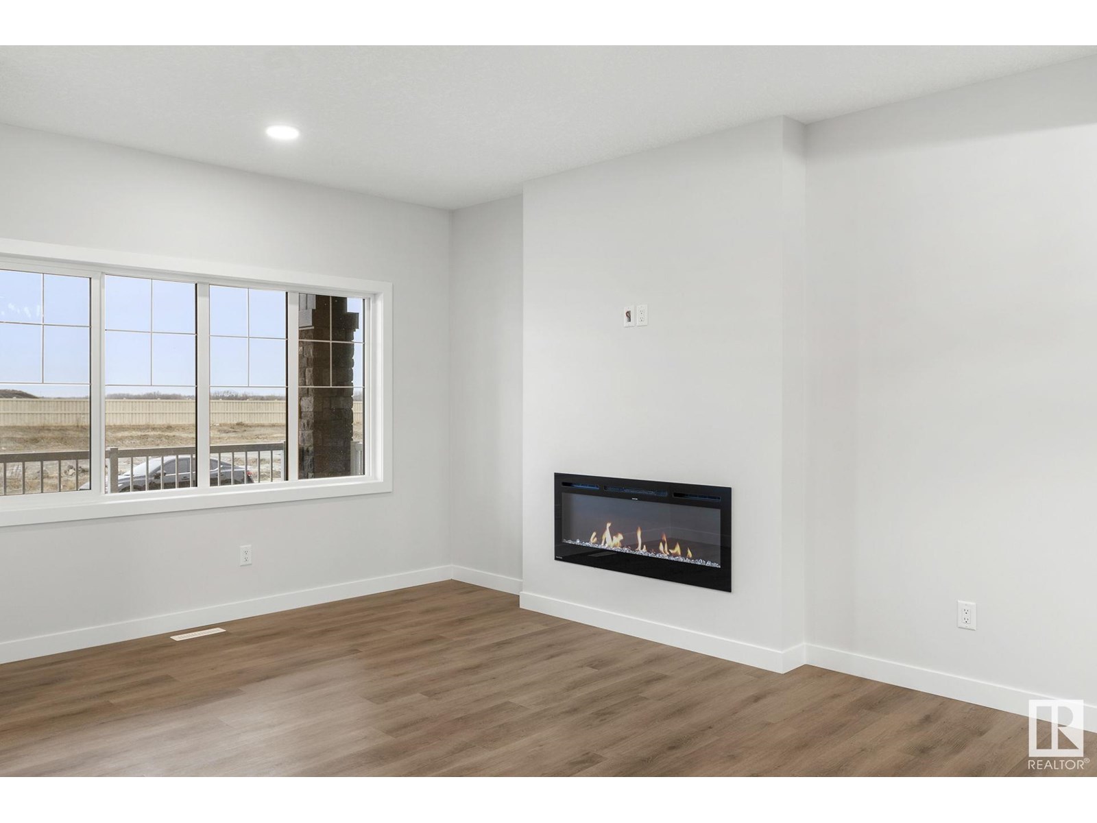 11 SERENO LN