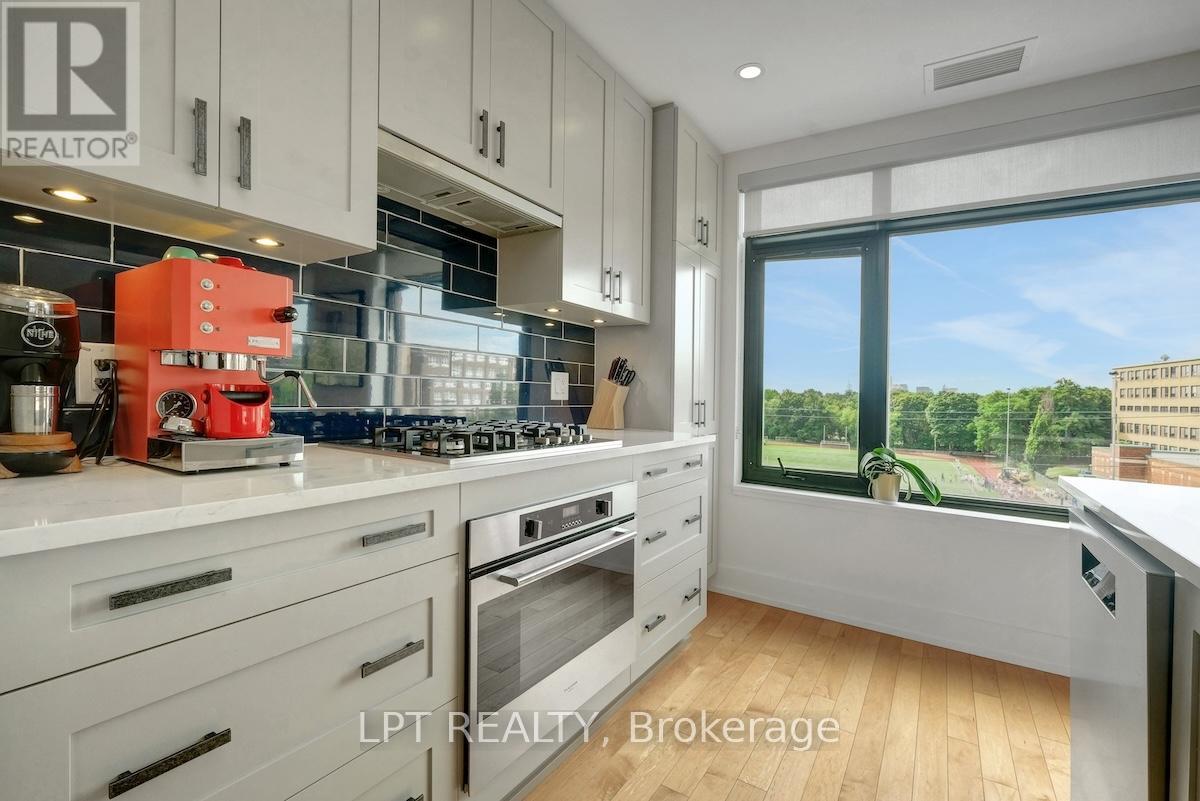 504 - 60 SPRINGHURST AVENUE