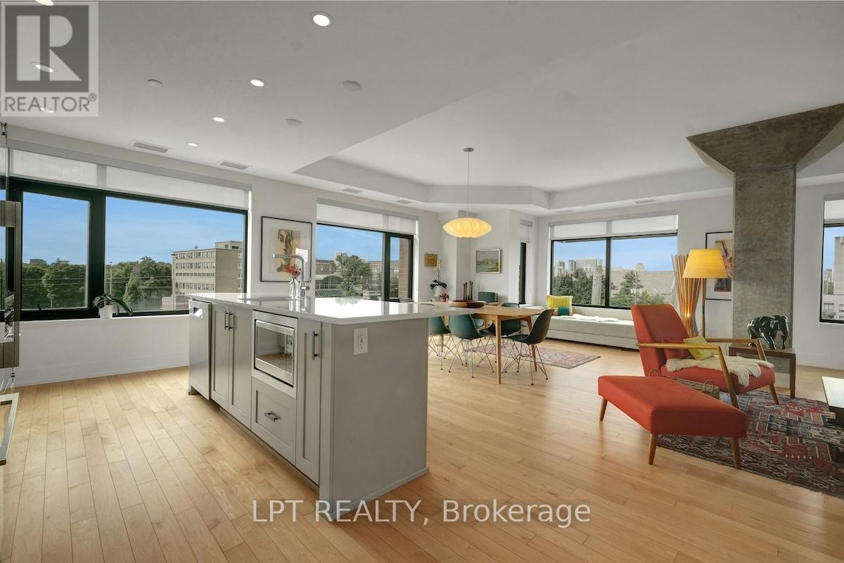 504 - 60 SPRINGHURST AVENUE