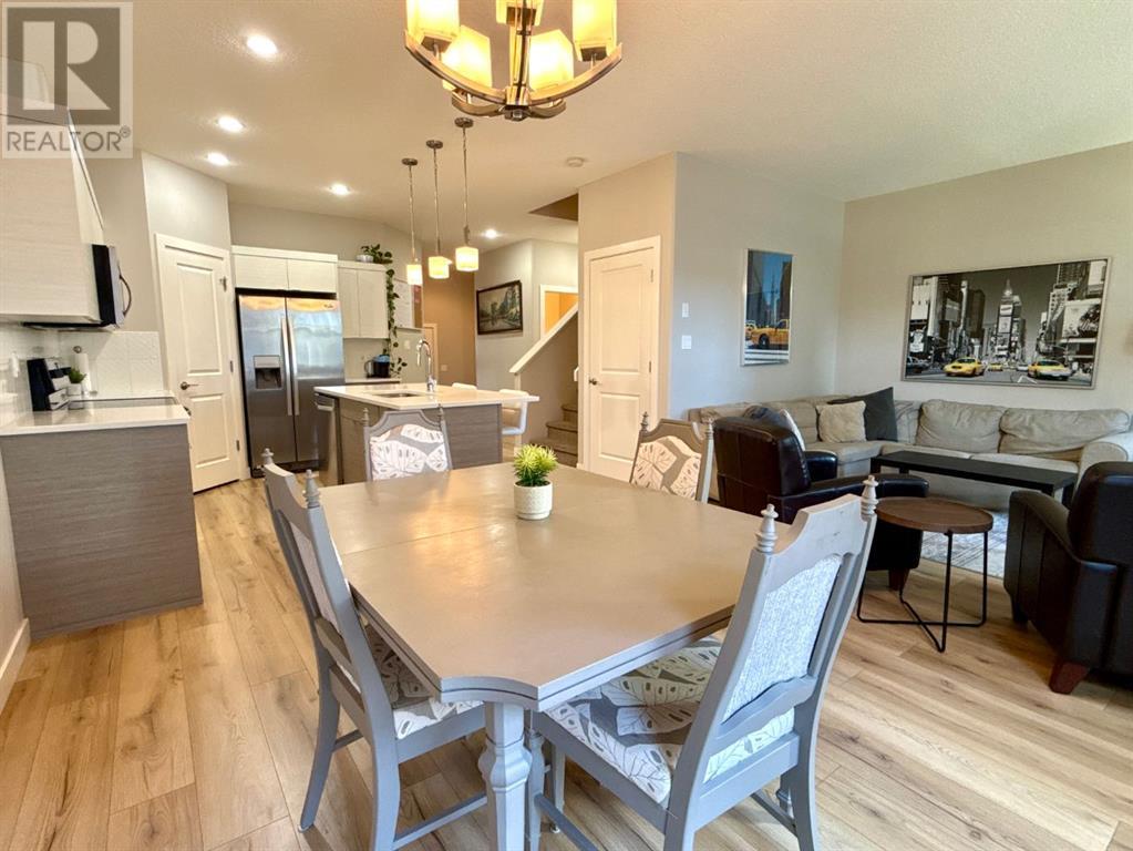 2, 81 Aquitania Circle W