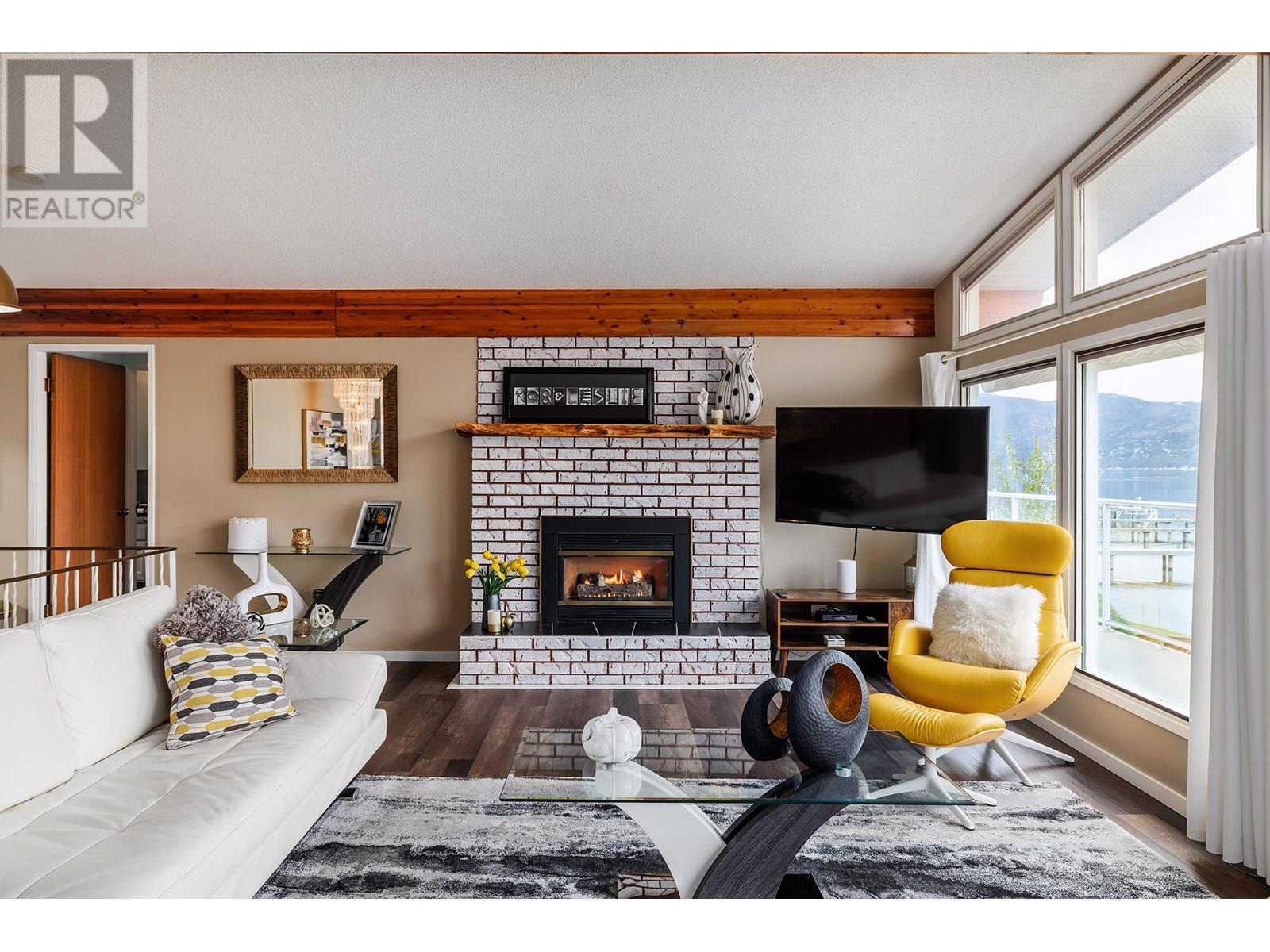 8291 Okanagan Landing Road