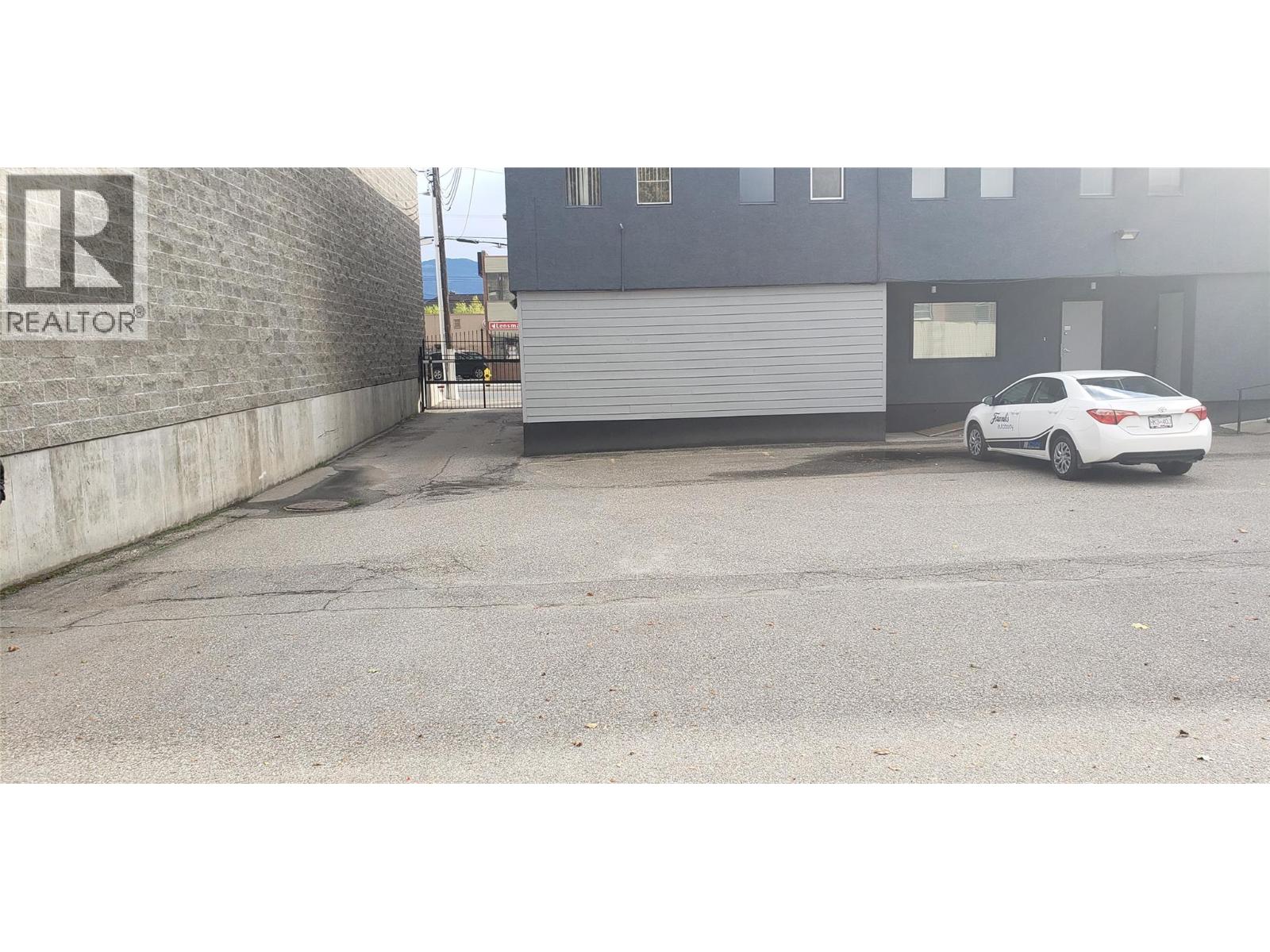 3307 32 Avenue Unit# 200