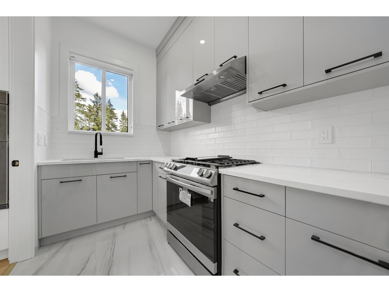 20070 46A AVENUE