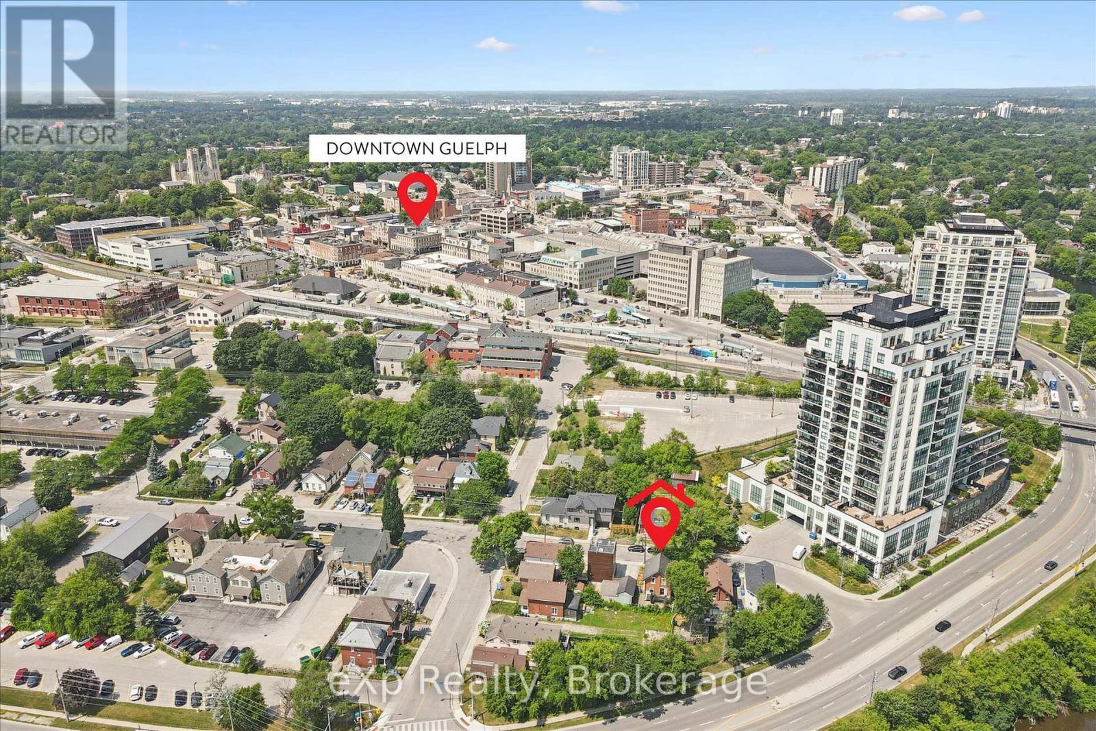 131 SURREY STREET E