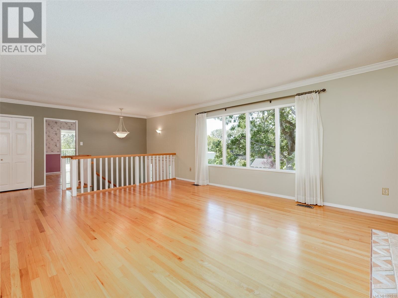 1470 Banff Pl