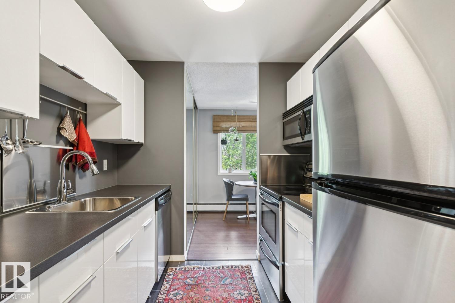 #303 10838 108 ST NW