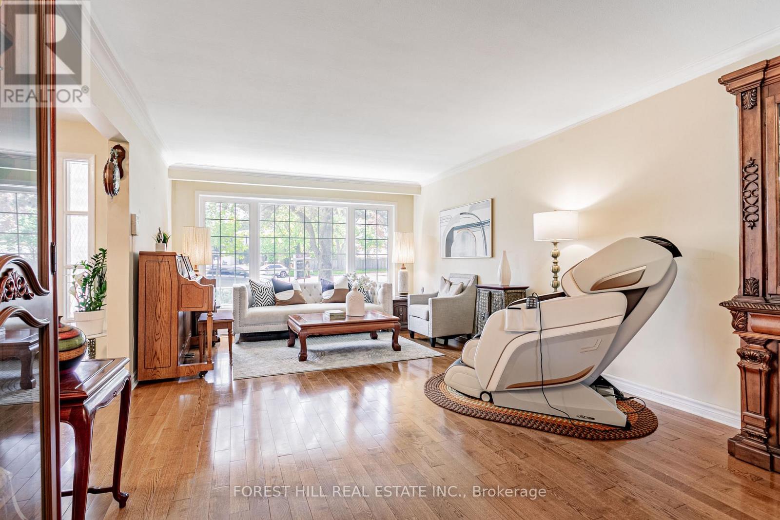 6 CENTURION COURT