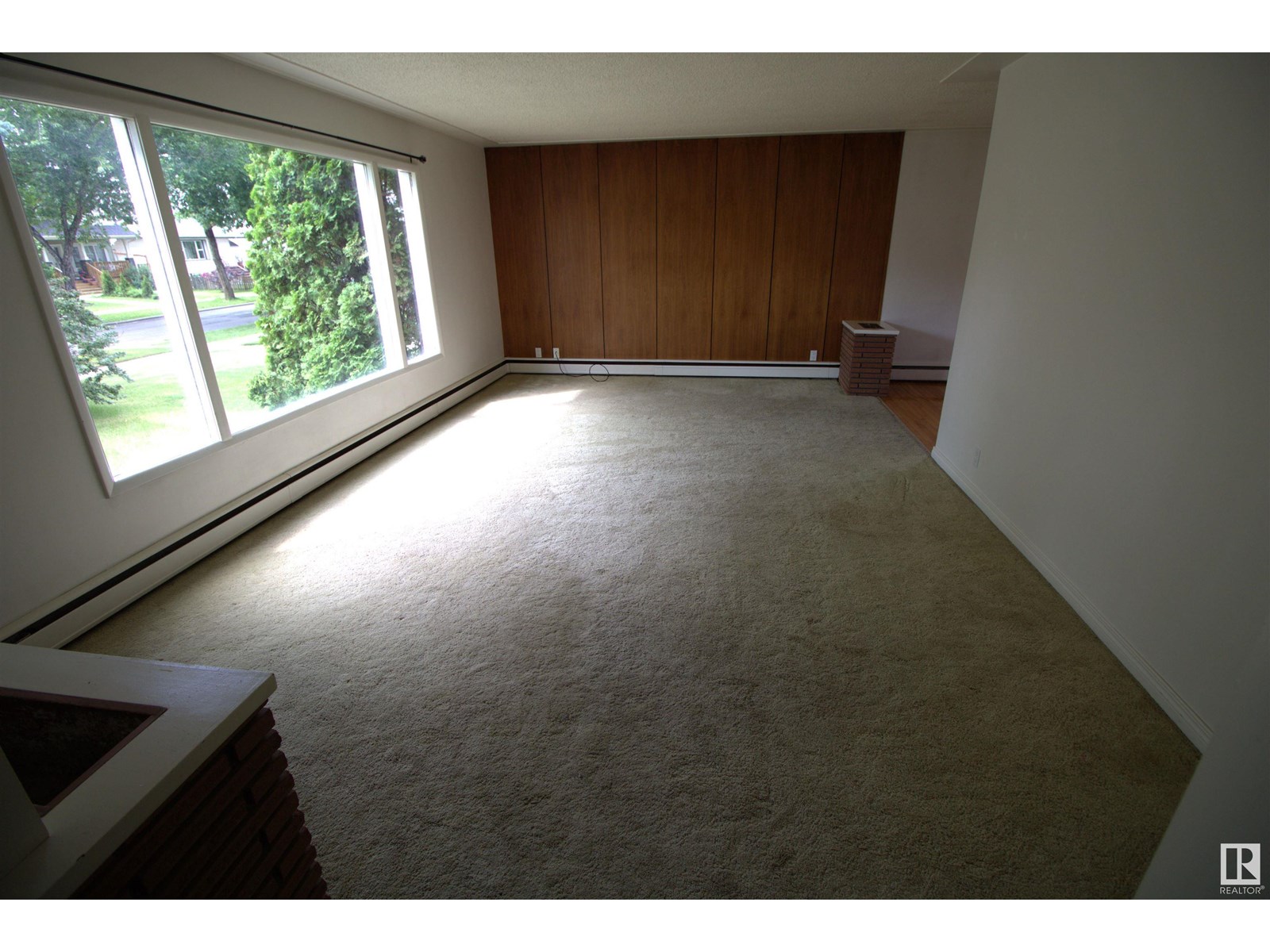 12411 89 ST NW