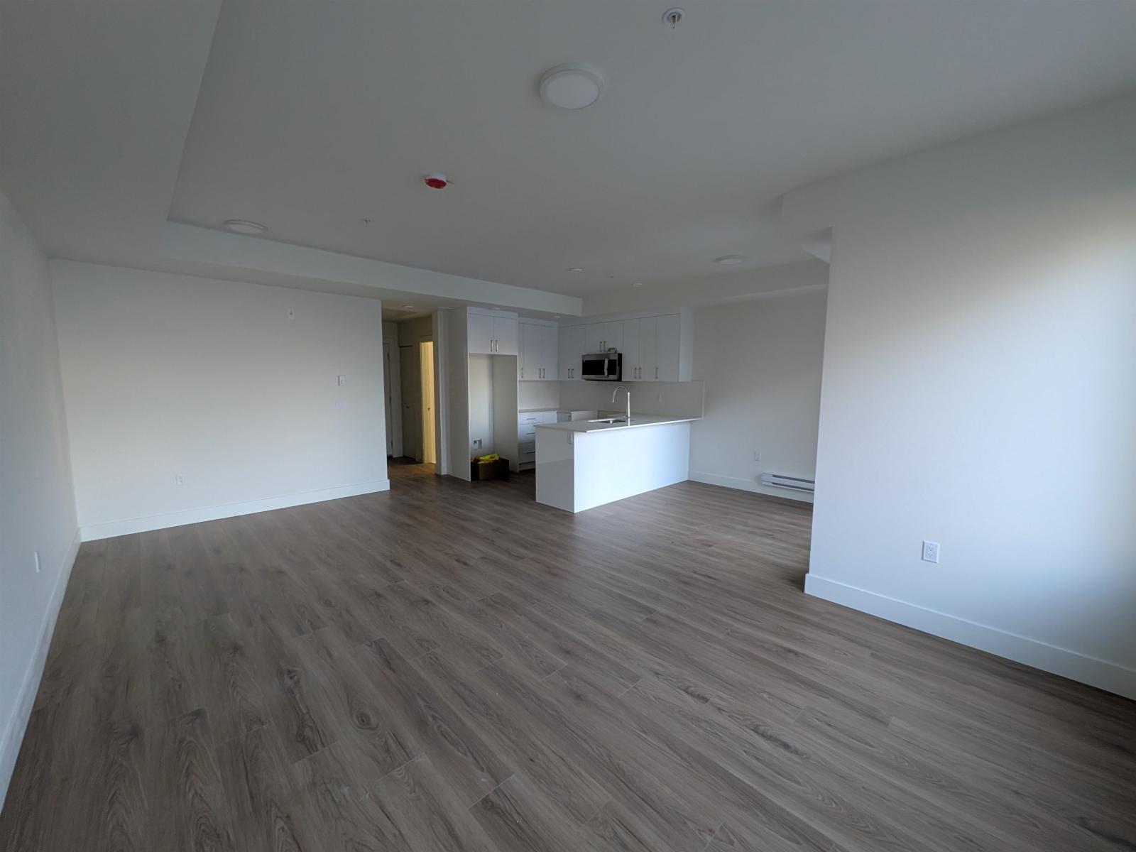 112 15739 FRASER HIGHWAY